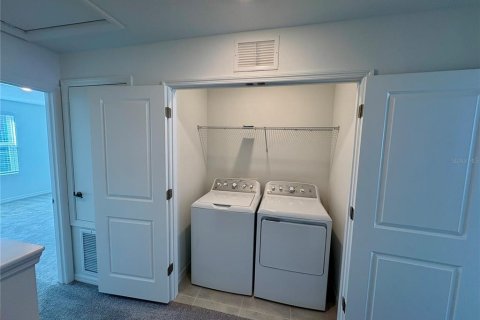 Adosado en alquiler en Sarasota, Florida, 2 dormitorios, 111.48 m2 № 1835773 - foto 13