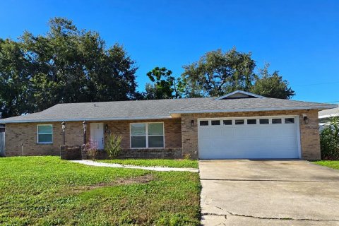 Villa ou maison à Deltona, Floride 3 chambres, 182.18 m2 № 2431042