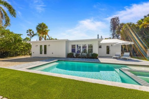 Casa en venta en Holmes Beach, Florida, 3 dormitorios, 150.59 m2 № 1602508 - foto 2