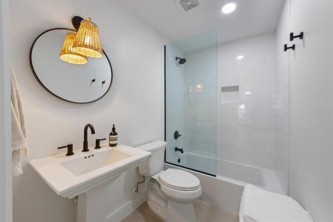 Casa en venta en Holmes Beach, Florida, 3 dormitorios, 150.59 m2 № 1602508 - foto 19