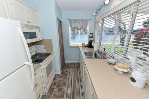 Condo in Jupiter, Florida, 1 bedroom  № 2168939 - photo 13