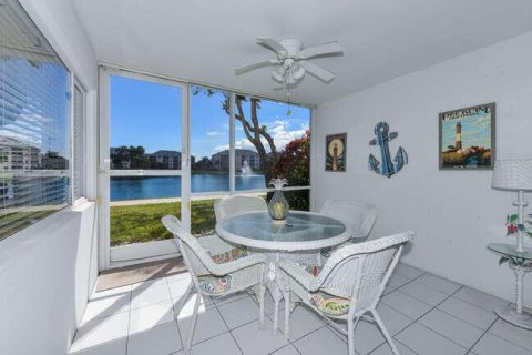 Condo in Jupiter, Florida, 1 bedroom  № 2168939 - photo 5