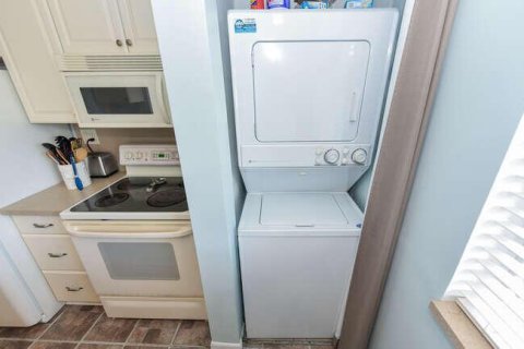 Condo in Jupiter, Florida, 1 bedroom  № 2168939 - photo 11