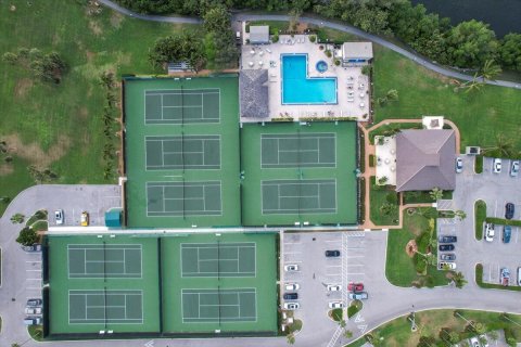 Copropriété à louer à Jupiter, Floride: 2 chambres, 111.48 m2 № 1104614 - photo 1