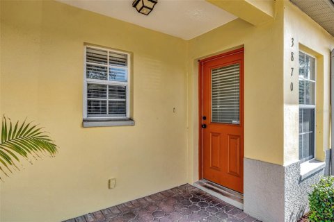 Adosado en venta en Saint Petersburg, Florida, 2 dormitorios, 142.88 m2 № 1528502 - foto 5