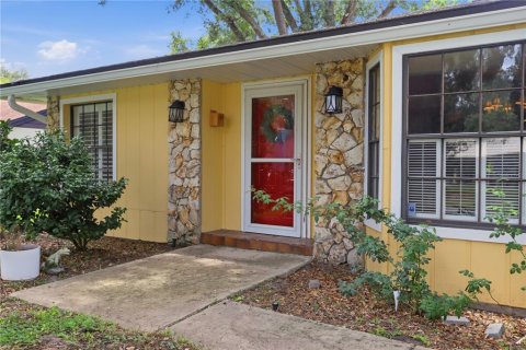 House in Belle Isle, Florida 3 bedrooms, 215.53 sq.m. № 2229708 - photo 3