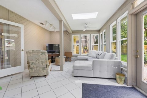 House in Belle Isle, Florida 3 bedrooms, 215.53 sq.m. № 2229708 - photo 17