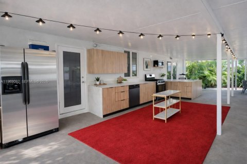 Casa en venta en Miami, Florida, 3 dormitorios, 139.26 m2 № 2029868 - foto 25