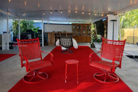 Casa en venta en Miami, Florida, 3 dormitorios, 139.26 m2 № 2029868 - foto 21