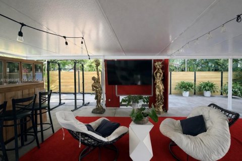 Casa en venta en Miami, Florida, 3 dormitorios, 139.26 m2 № 2029868 - foto 23