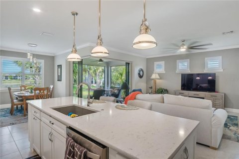 House in North Port, Florida 3 bedrooms, 185.53 sq.m. № 1686418 - photo 7