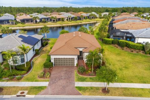 House in North Port, Florida 3 bedrooms, 185.53 sq.m. № 1686418 - photo 16