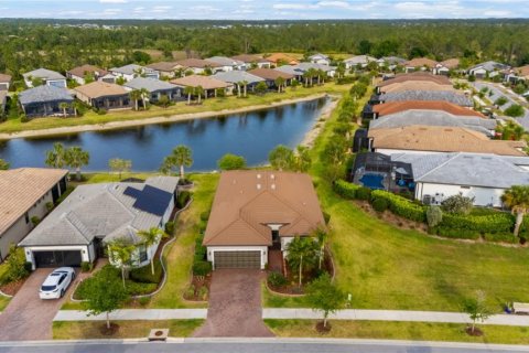 House in North Port, Florida 3 bedrooms, 185.53 sq.m. № 1686418 - photo 24