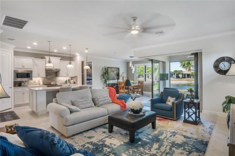 House in North Port, Florida 3 bedrooms, 185.53 sq.m. № 1686418 - photo 6