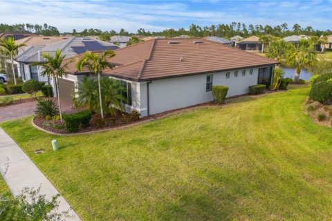 House in North Port, Florida 3 bedrooms, 185.53 sq.m. № 1686418 - photo 20