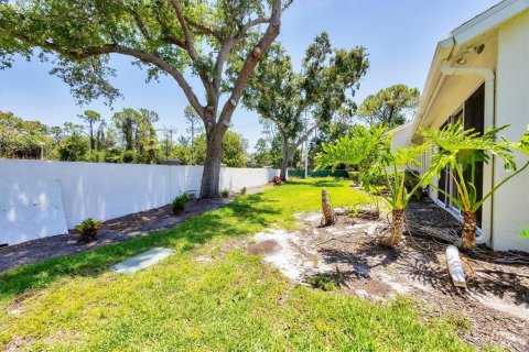 Condo in Sarasota, Florida, 2 bedrooms  № 1772841 - photo 29