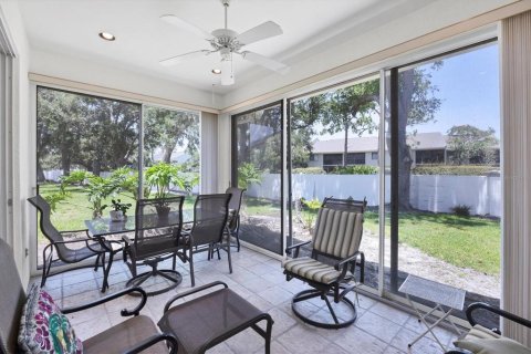Condo in Sarasota, Florida, 2 bedrooms  № 1772841 - photo 27
