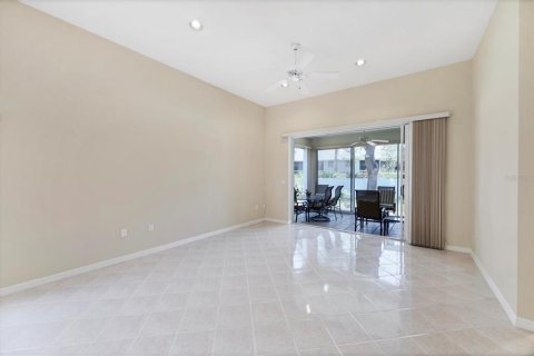 Condo in Sarasota, Florida, 2 bedrooms  № 1772841 - photo 6