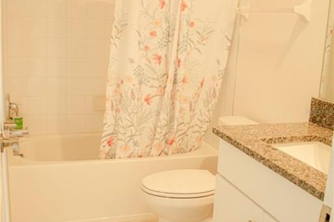 Townhouse in Wesley Chapel, Florida 3 bedrooms, 166.02 sq.m. № 1884763 - photo 25