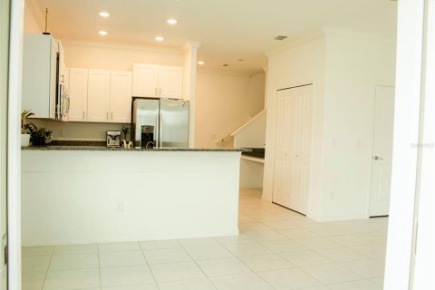 Townhouse in Wesley Chapel, Florida 3 bedrooms, 166.02 sq.m. № 1884763 - photo 14