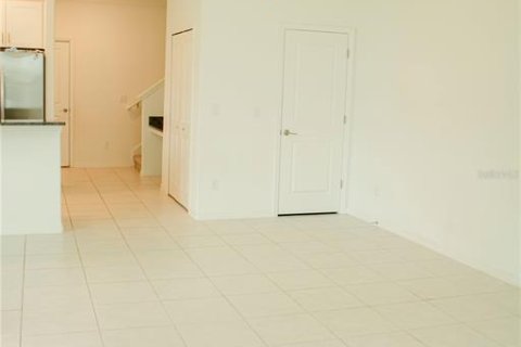 Townhouse in Wesley Chapel, Florida 3 bedrooms, 166.02 sq.m. № 1884763 - photo 15