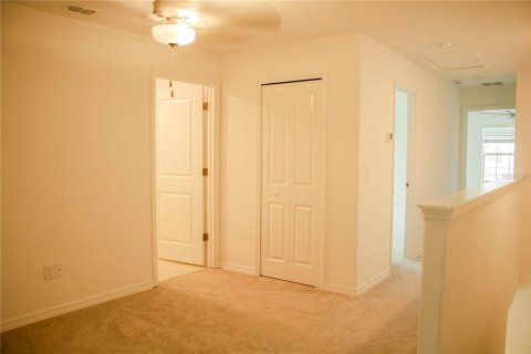 Townhouse in Wesley Chapel, Florida 3 bedrooms, 166.02 sq.m. № 1884763 - photo 18