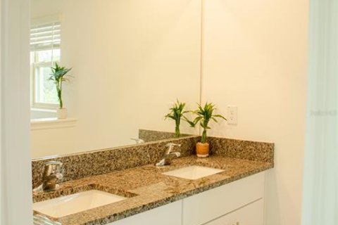 Townhouse in Wesley Chapel, Florida 3 bedrooms, 166.02 sq.m. № 1884763 - photo 30