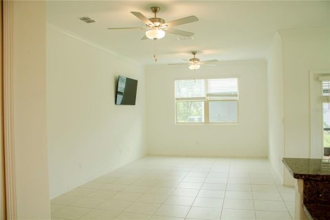 Townhouse in Wesley Chapel, Florida 3 bedrooms, 166.02 sq.m. № 1884763 - photo 7