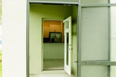 Townhouse in Wesley Chapel, Florida 3 bedrooms, 166.02 sq.m. № 1884763 - photo 13
