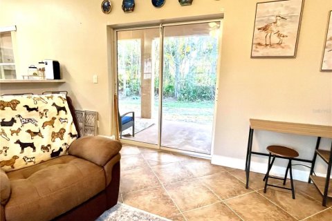 House in Palm Coast, Florida 3 bedrooms, 124.77 sq.m. № 2214727 - photo 8