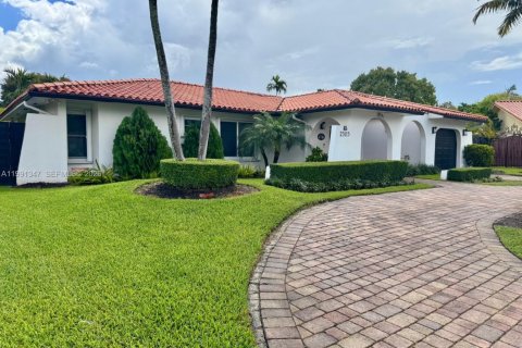 Casa en Miami, Florida 3 dormitorios, 178.19 m2 № 2056571