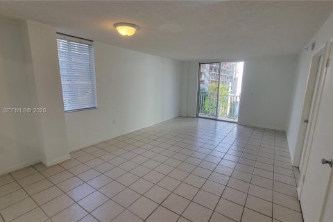 Copropriété à vendre à Miami, Floride: 2 chambres, 57.23 m2 № 2001223 - photo 6