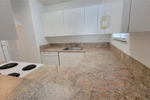 Copropriété à vendre à Miami, Floride: 2 chambres, 57.23 m2 № 2001223 - photo 9