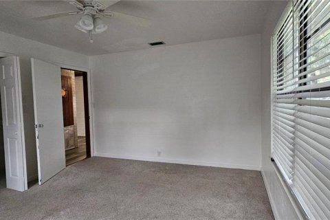 House in Leesburg, Florida 2 bedrooms, 120.4 sq.m. № 1829395 - photo 14