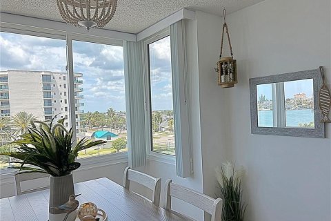 Condominio en alquiler en Clearwater, Florida, 2 dormitorios, 125.42 m2 № 1838911 - foto 8