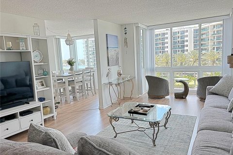 Condominio en alquiler en Clearwater, Florida, 2 dormitorios, 125.42 m2 № 1838911 - foto 7
