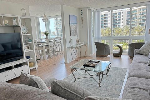 Condominio en alquiler en Clearwater, Florida, 2 dormitorios, 125.42 m2 № 1838911 - foto 5