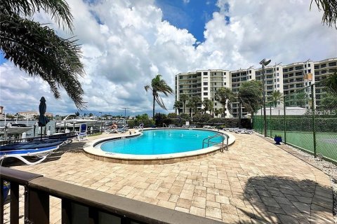 Condominio en alquiler en Clearwater, Florida, 2 dormitorios, 125.42 m2 № 1838911 - foto 23
