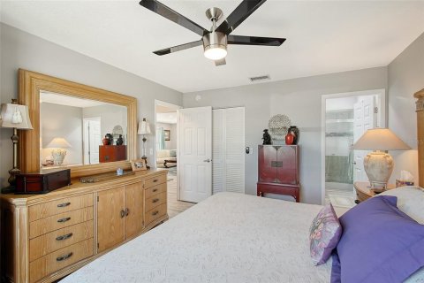 House in Bradenton, Florida 2 bedrooms, 146.79 sq.m. № 1578613 - photo 21