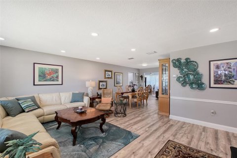 House in Bradenton, Florida 2 bedrooms, 146.79 sq.m. № 1578613 - photo 4