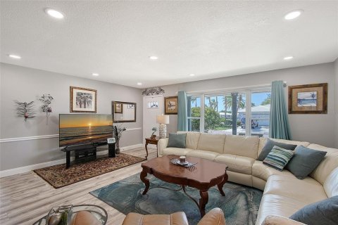 House in Bradenton, Florida 2 bedrooms, 146.79 sq.m. № 1578613 - photo 6
