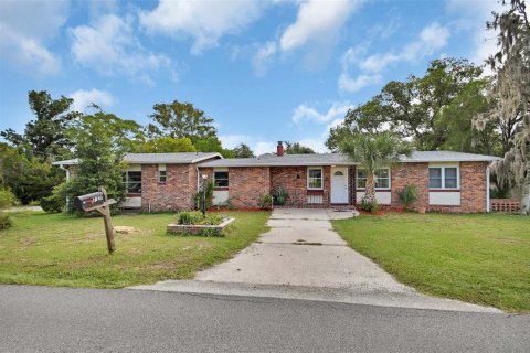 Villa ou maison à vendre à DeLand, Floride: 2 chambres, 125.23 m2 № 1900202 - photo 1