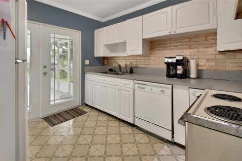 Villa ou maison à vendre à DeLand, Floride: 2 chambres, 125.23 m2 № 1900202 - photo 11