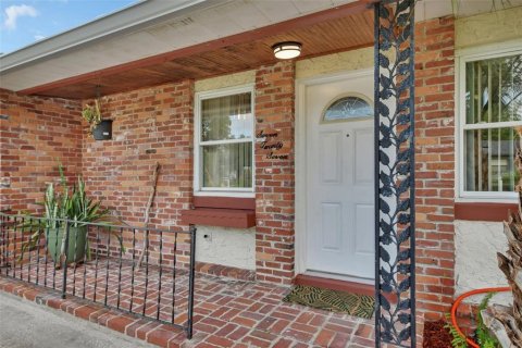 Villa ou maison à vendre à DeLand, Floride: 2 chambres, 125.23 m2 № 1900202 - photo 2
