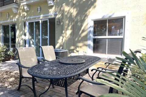 Condo in Margate, Florida, 2 bedrooms  № 2063484 - photo 24