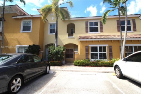 Condo in Margate, Florida, 2 bedrooms  № 2063484 - photo 2