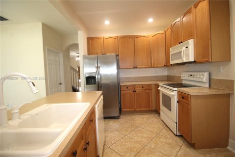 Condo in Margate, Florida, 2 bedrooms  № 2063484 - photo 8