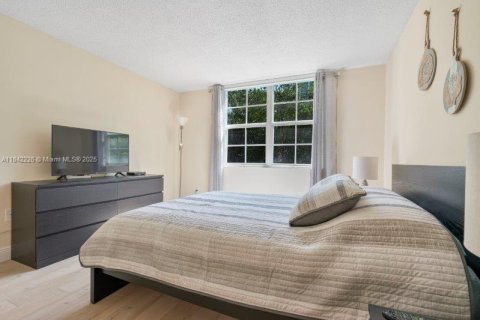 Condominio en alquiler en Aventura, Florida, 2 dormitorios, 109.62 m2 № 1962394 - foto 30