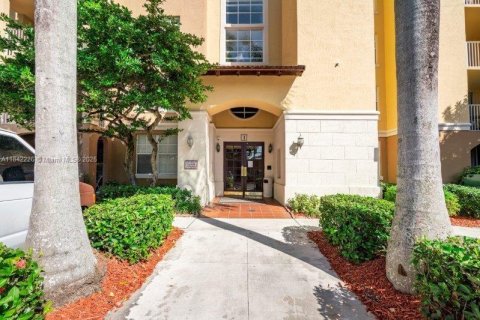 Condominio en alquiler en Aventura, Florida, 2 dormitorios, 109.62 m2 № 1962394 - foto 3