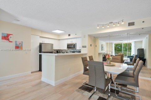 Condominio en alquiler en Aventura, Florida, 2 dormitorios, 109.62 m2 № 1962394 - foto 18